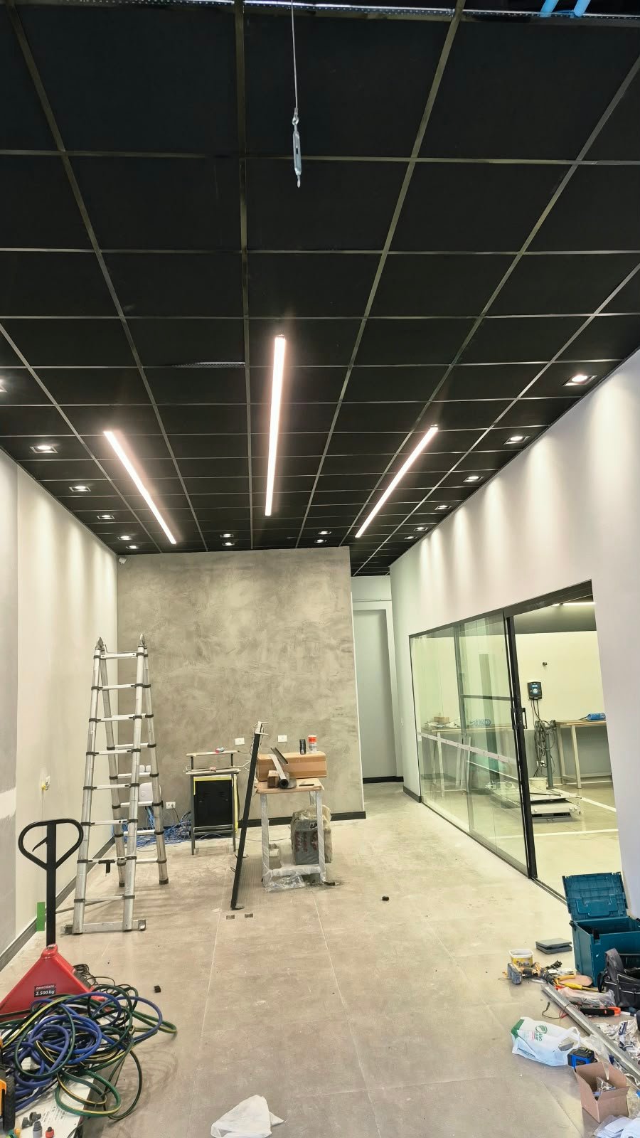Projeto de iluminação em ambiente comercial